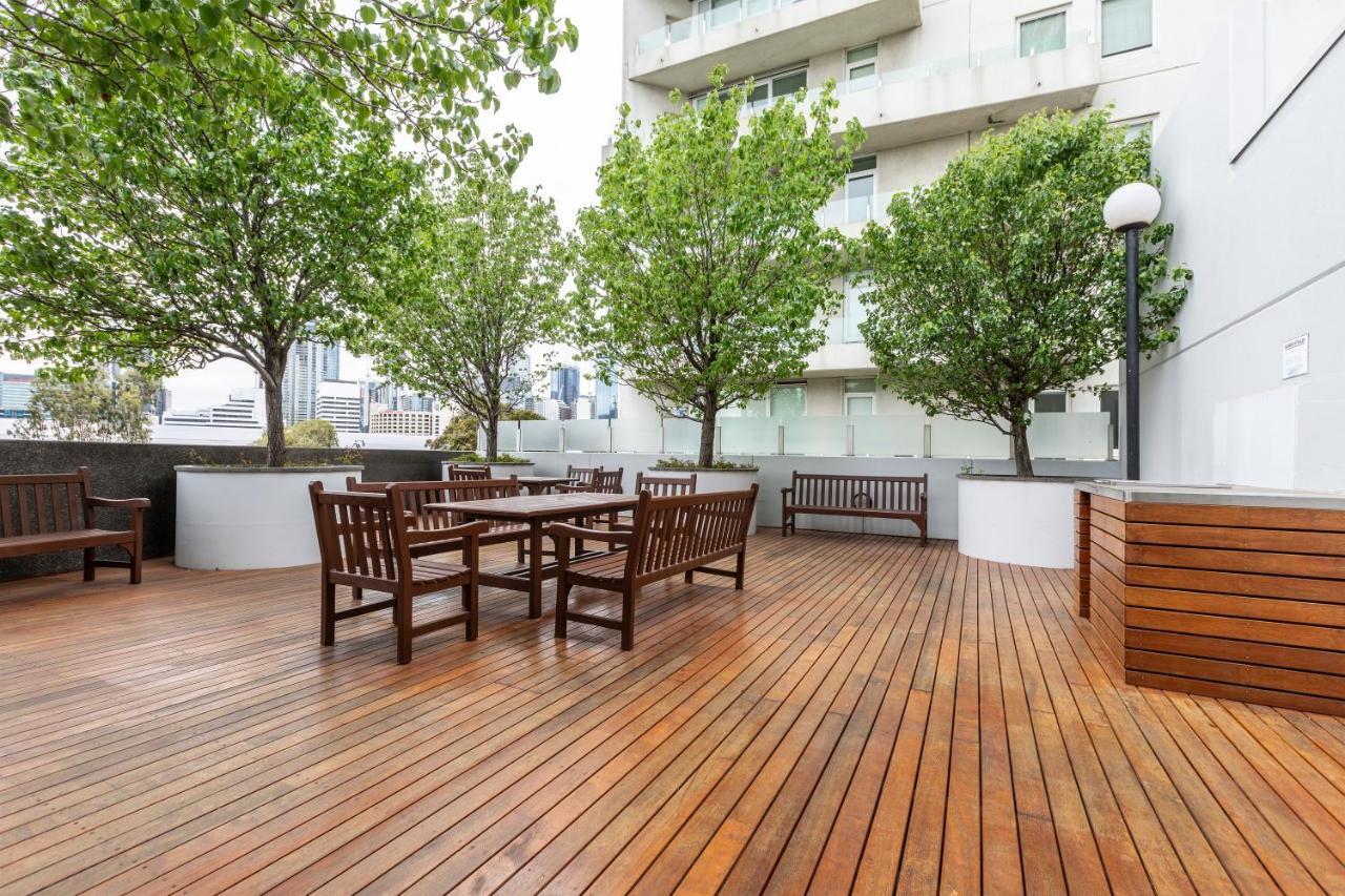 ☆Of Southbank☆Light Filled Apartment☆Huge Private Terrace With City Views☆Parking☆Pool☆Gym☆Wifi Melbourne Kültér fotó