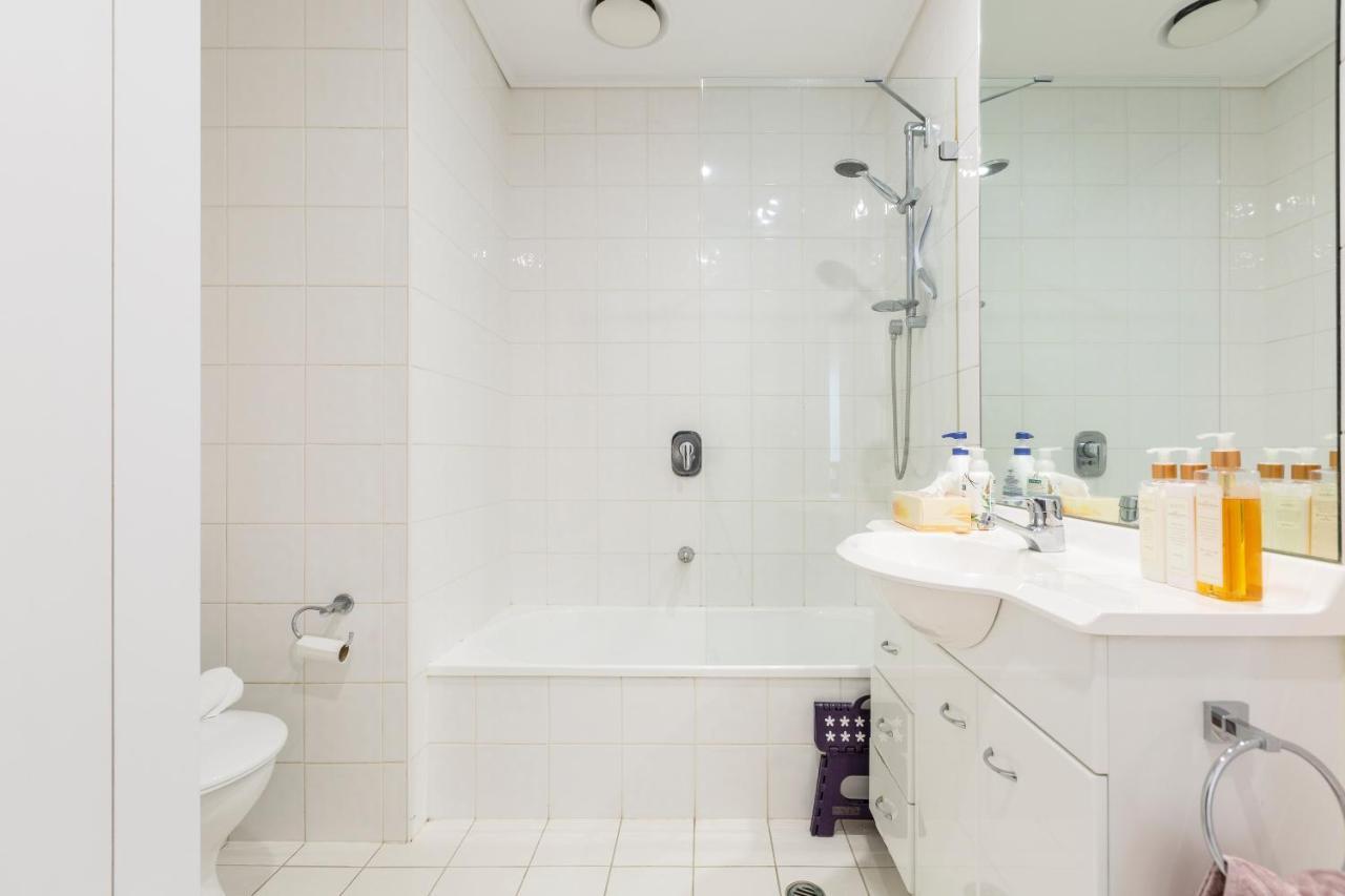 ☆Of Southbank☆Light Filled Apartment☆Huge Private Terrace With City Views☆Parking☆Pool☆Gym☆Wifi Melbourne Kültér fotó